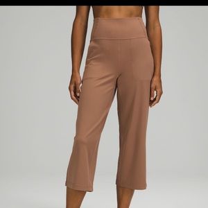 Lululemon Align Crop